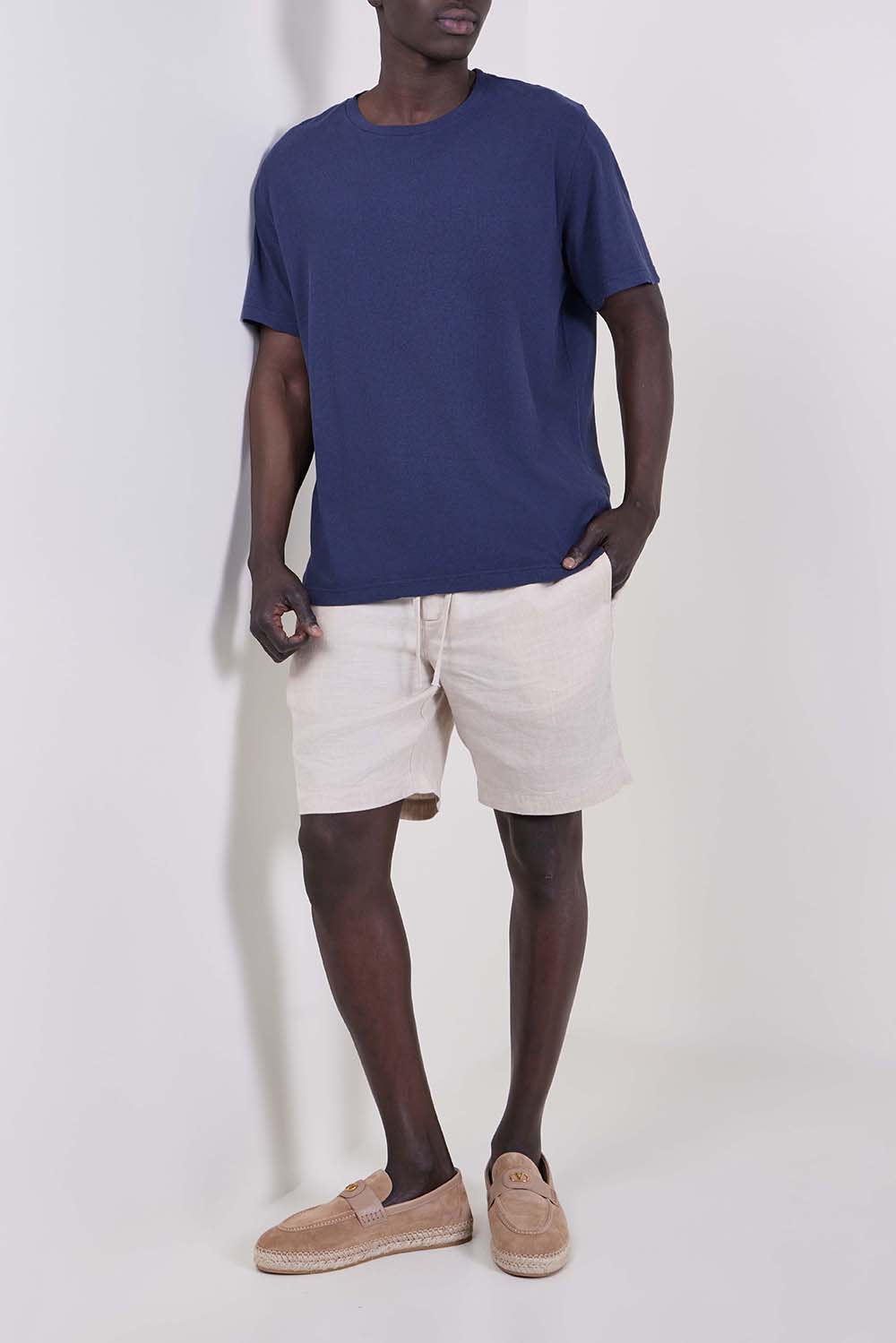 חולצת טי בגזרה ישרה